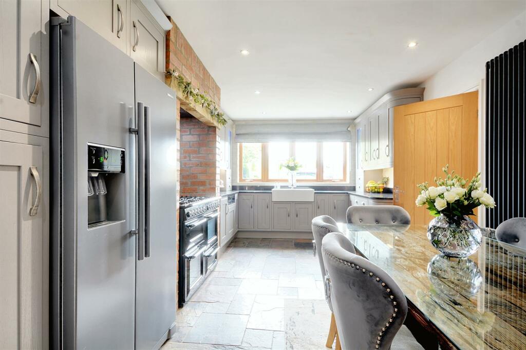 Additional image 37 of Field Close, Breaston