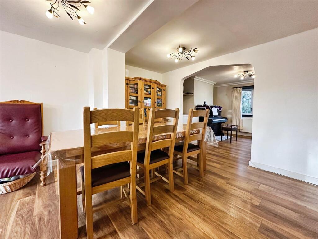 Additional image 43 of Manor Road, Harbury, Leamington Spa