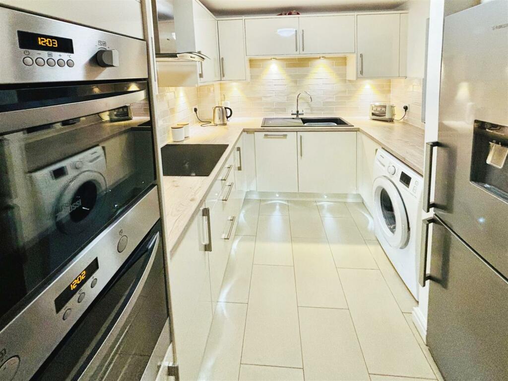 Additional image 10 of Binswood Avenue, Leamington Spa