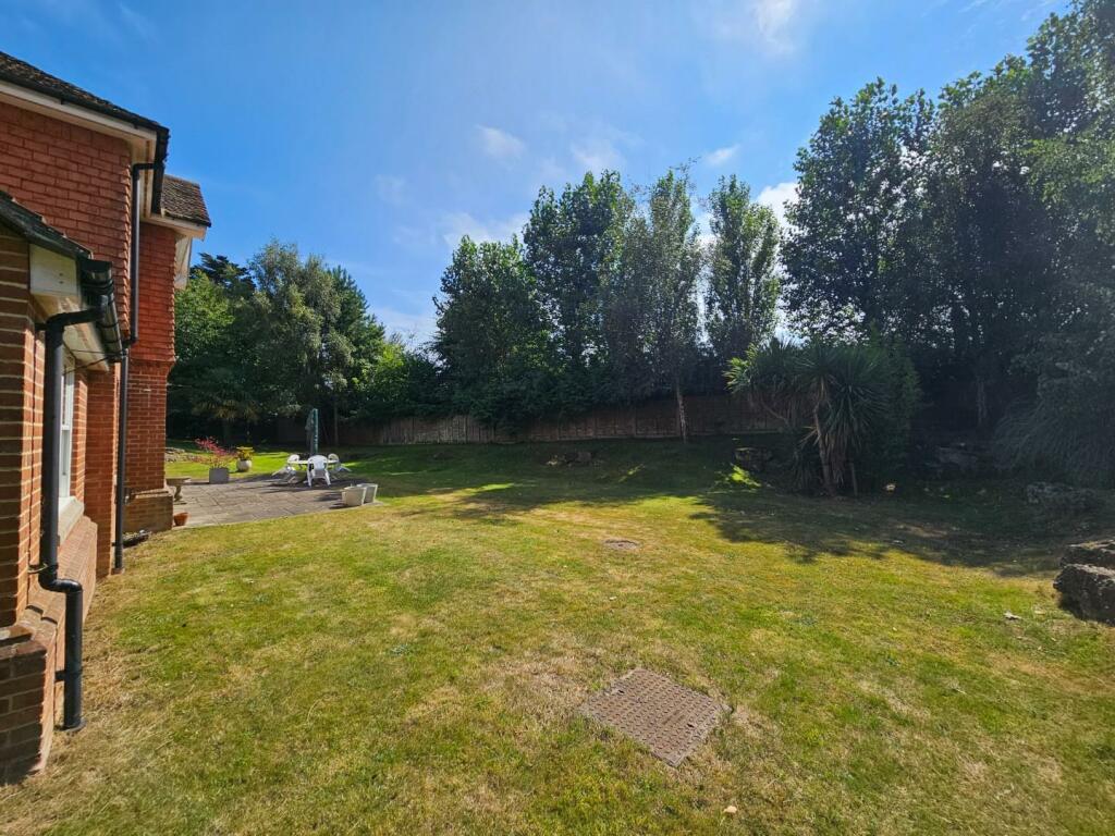 Additional image 16 of CLIFF ROAD, HYTHE