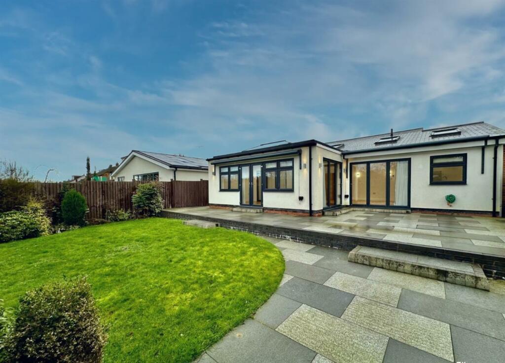 Additional image 20 of Farmer Ward Road, Kenilworth