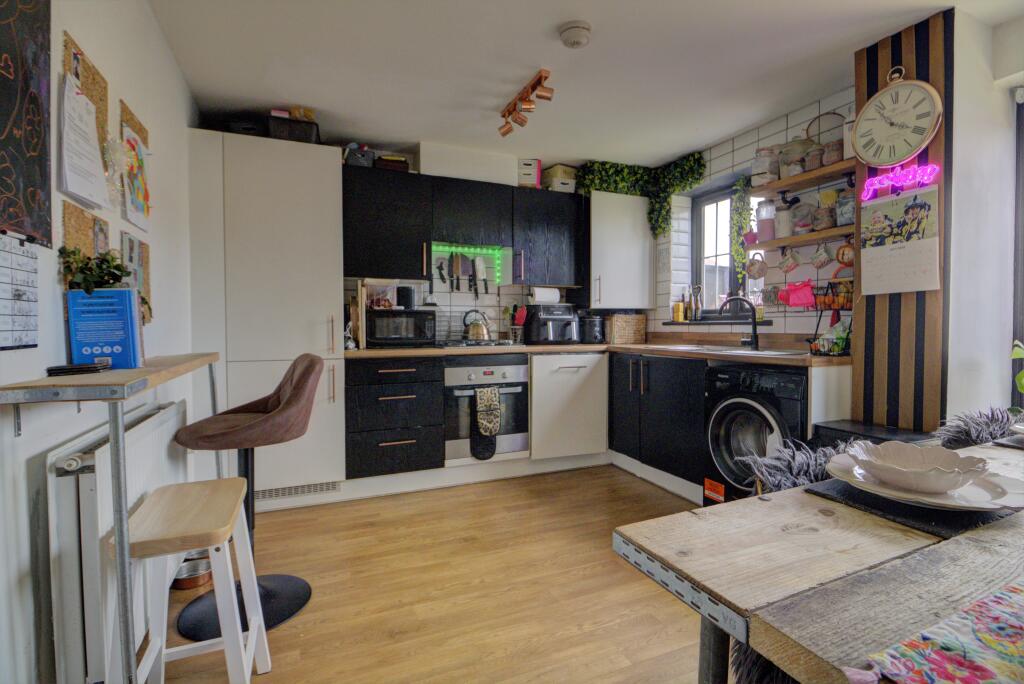 Additional image 4 of Central Boulevard, Aylesham, CT3