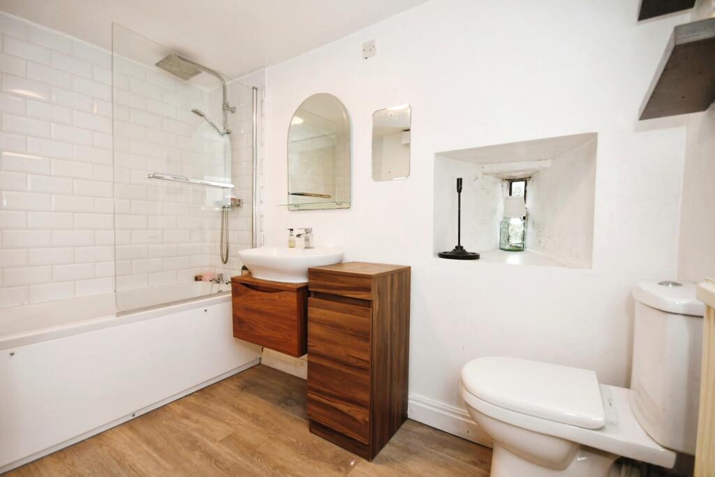 Additional image 10 of School Hill, Matlock, DE4