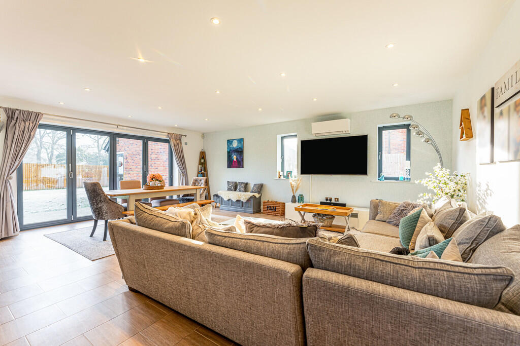 Additional image 7 of Purefey Close, Coton House Estate, Rugby