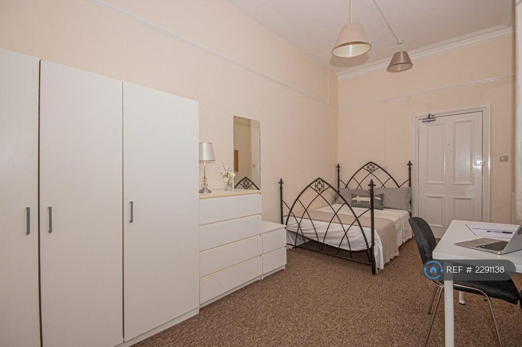 Additional image 26 of Russell Terrace, Leamington Spa, CV31