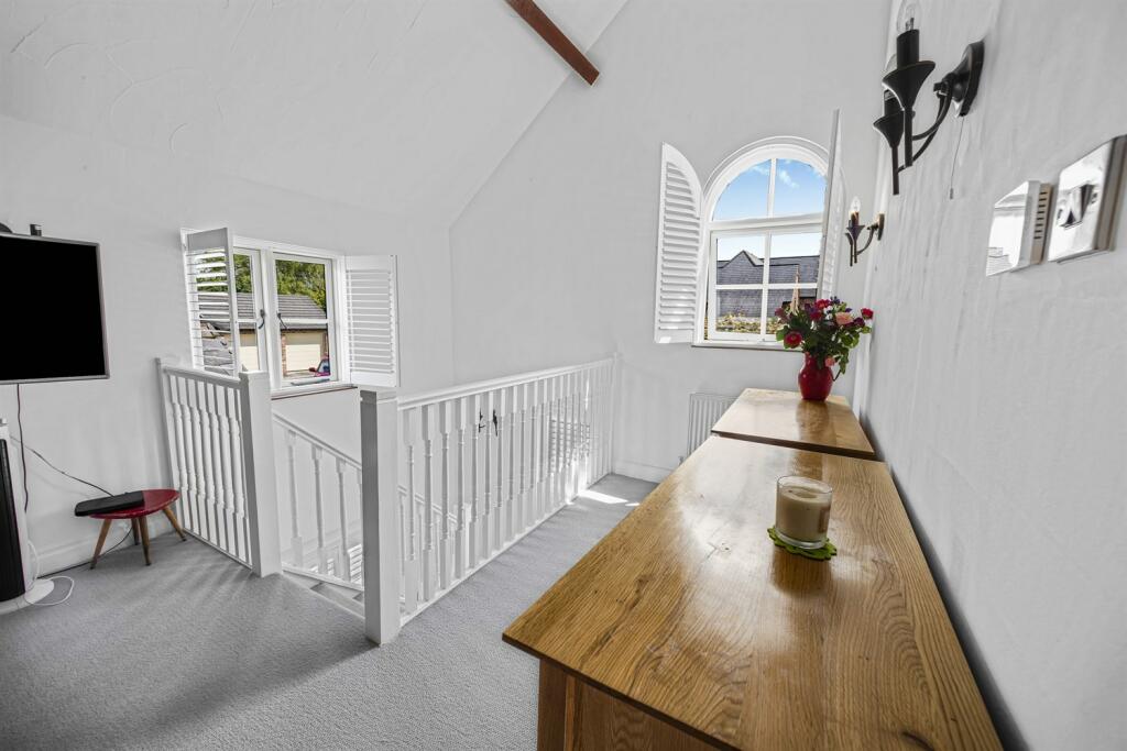 Additional image 17 of Holmes Chapel Road, Lach Dennis