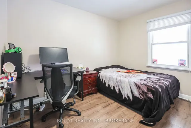 Additional image 14 of 6 Aiken St