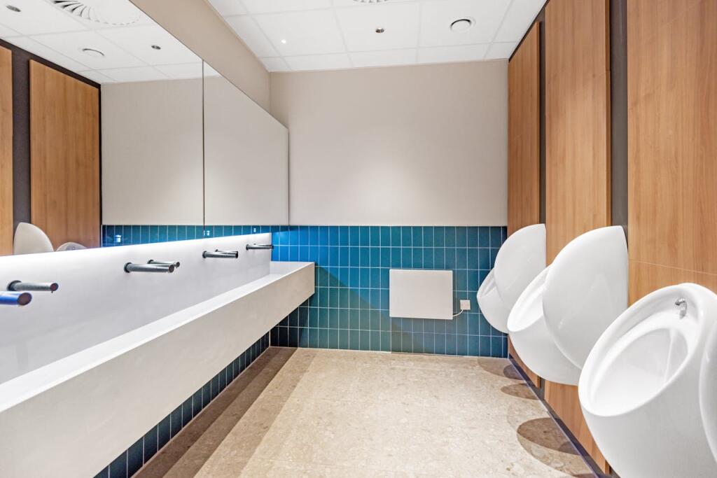 Additional image 8 of 2 Greenmarket, Dundee, DD1 4QB