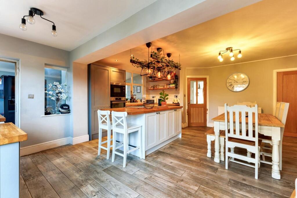 Additional image 23 of Aldermans Green Road, Coventry