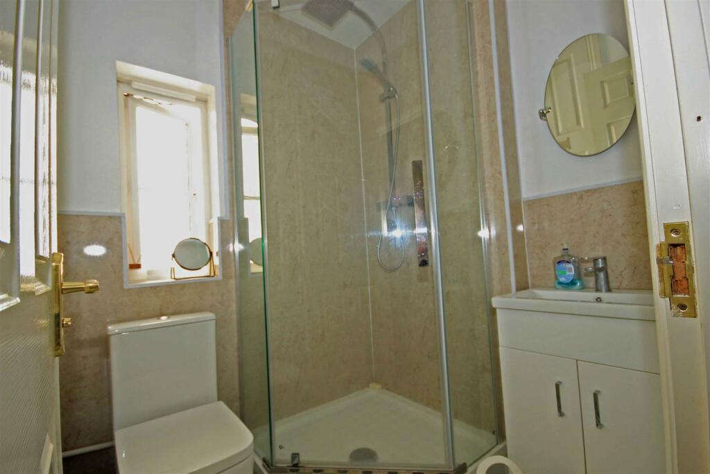 Additional image 9 of Campriano Drive, Warwick