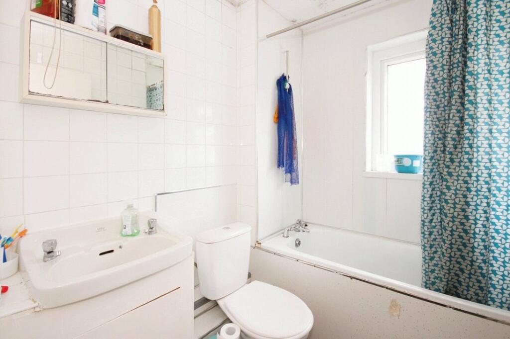 Additional image 3 of Roseberry Avenue, Bell Green, Coventry, CV2