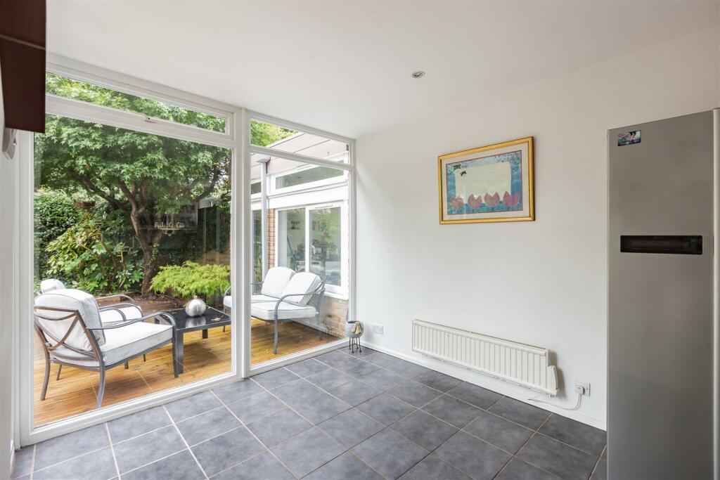 Additional image 10 of Lambardes, New Ash Green