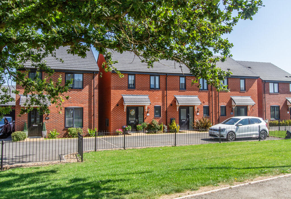 Additional image 19 of Windrower Close, Nuneaton, Warwickshire