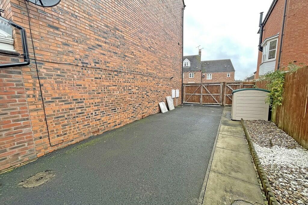 Additional image 20 of Costard Avenue, Warwick