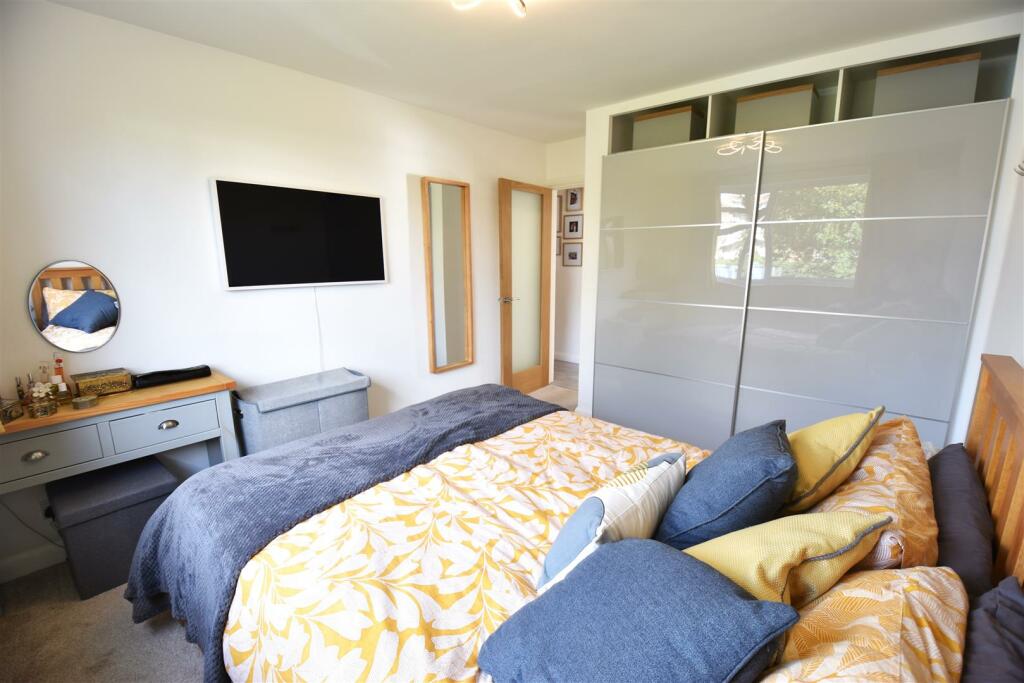 Additional image 14 of Essenden Road, Belvedere Village