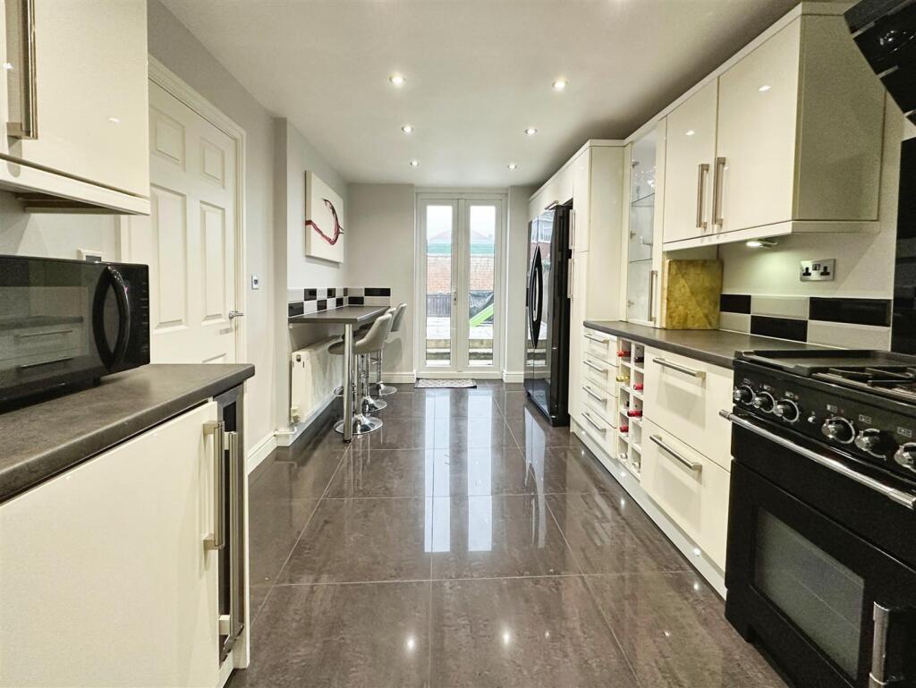 Additional image 4 of Slade Meadow, Radford Semele, Leamington Spa