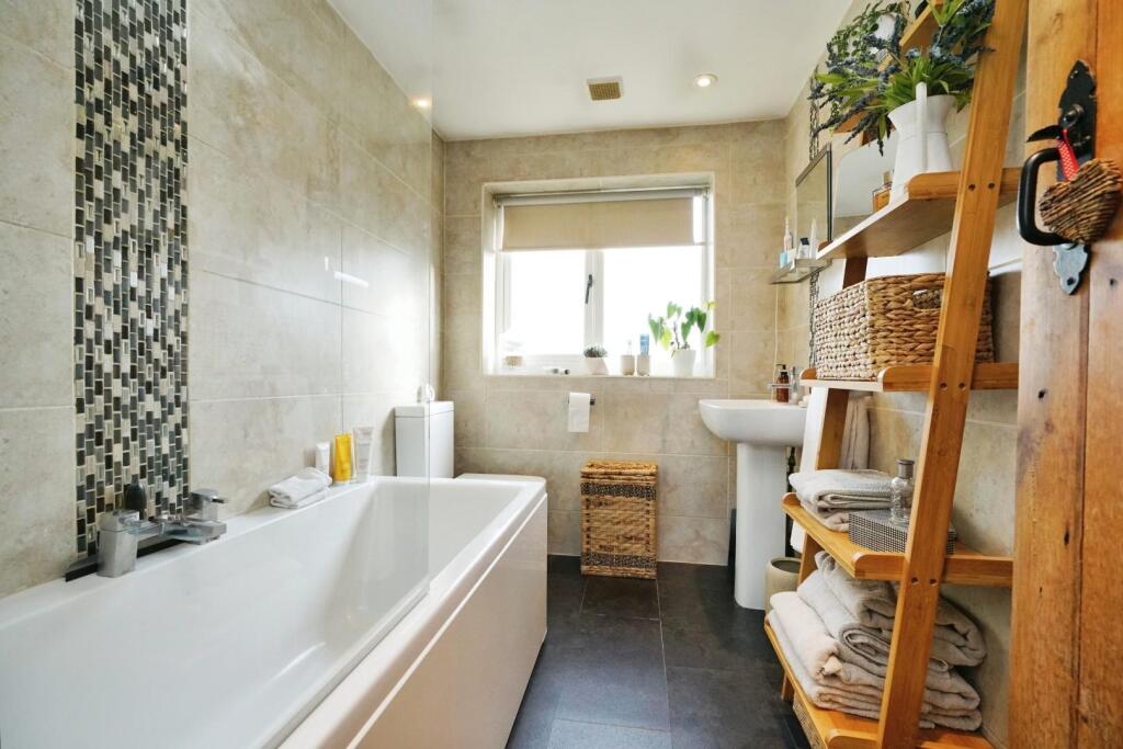 Additional image 18 of Main Road, Austrey, Atherstone