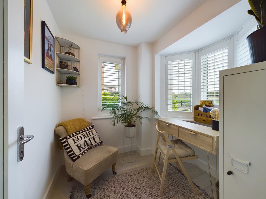 Additional image 10 of Persian Close, City Point