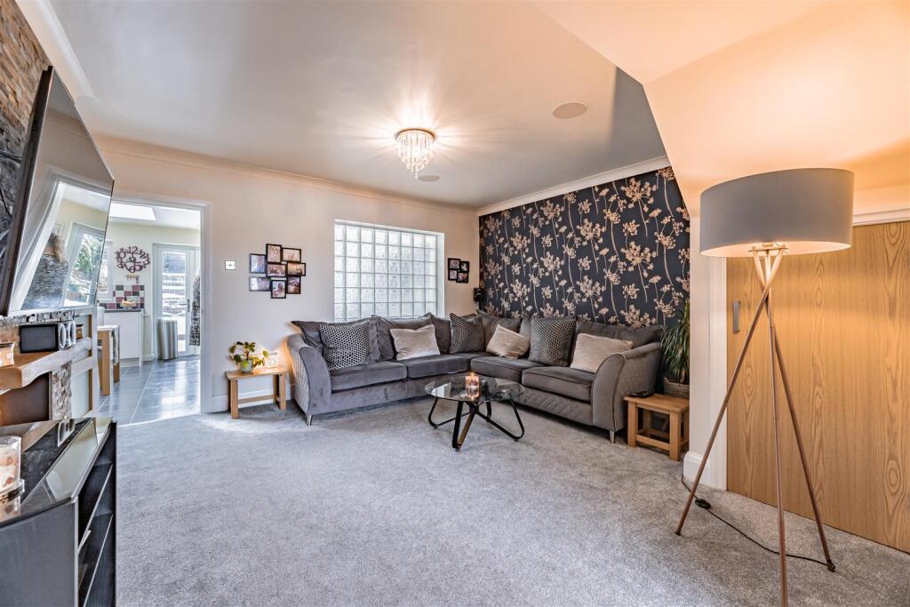 Additional image 6 of Perfectly presented extended property on a superb plot