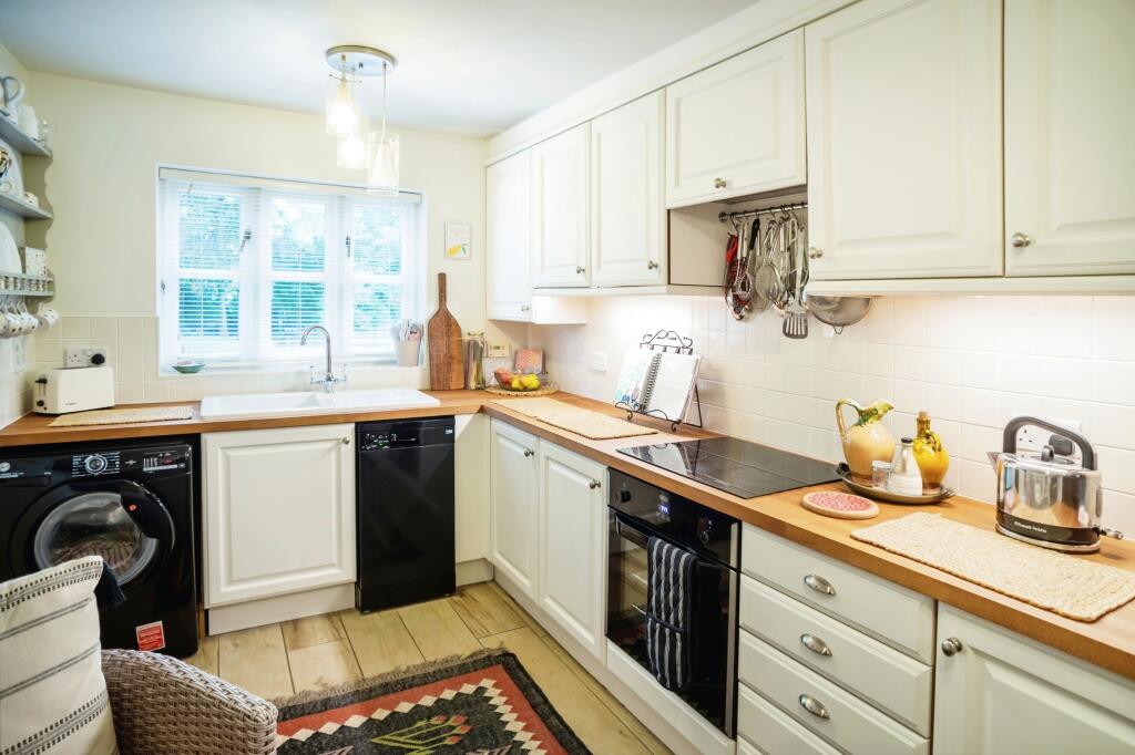 Additional image 4 of Warwick Road, Warwick, CV35