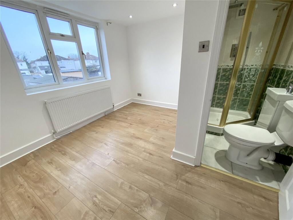 Additional image 17 of Wellington Avenue, Blackfen, Sidcup, DA15