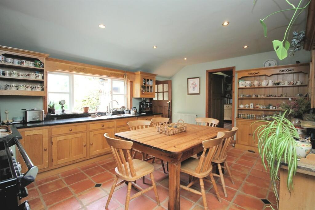 Additional image 7 of Holmes Chapel Road, Lach Dennis
