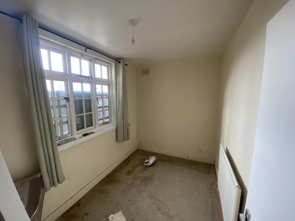 Additional image 11 of 37 Lythalls Lane, Coventry, West Midlands, CV6