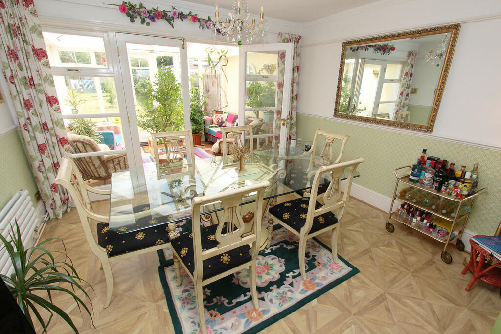 Additional image 18 of Singlewell Road, Gravesend