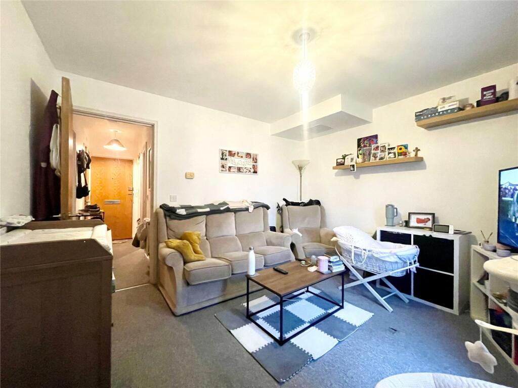 Additional image 6 of Sandpiper Close, Greenhithe, Kent, DA9