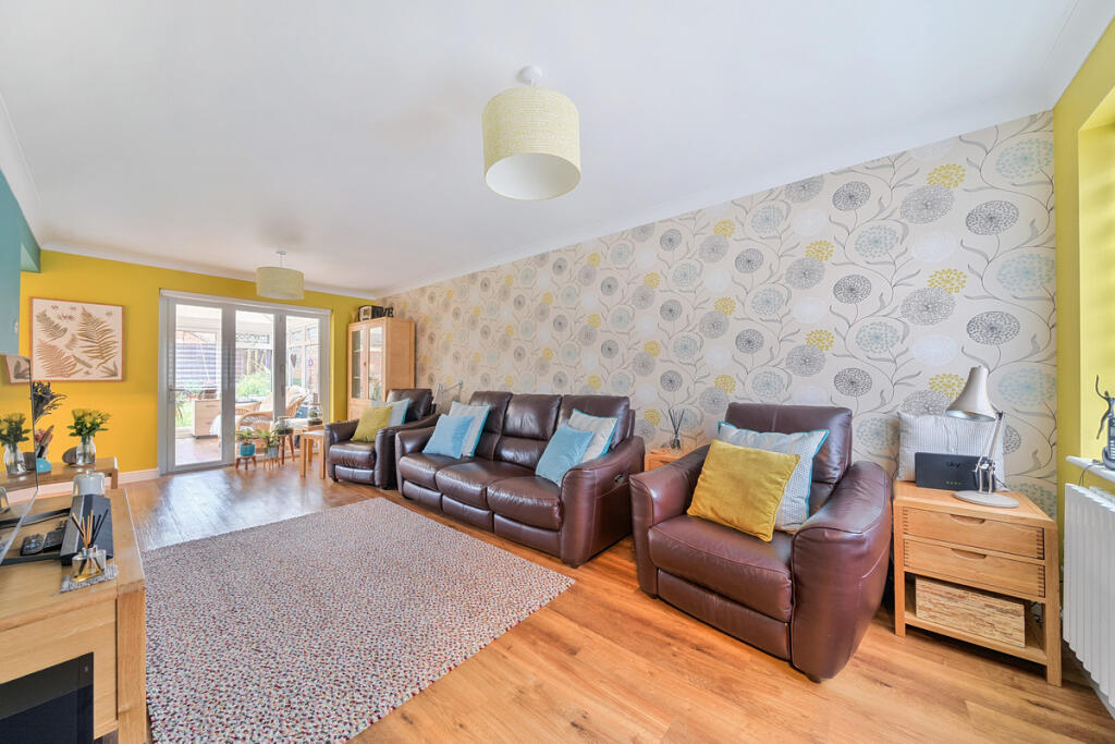 Additional image 14 of Cowley Avenue, Greenhithe, DA9 9PJ
