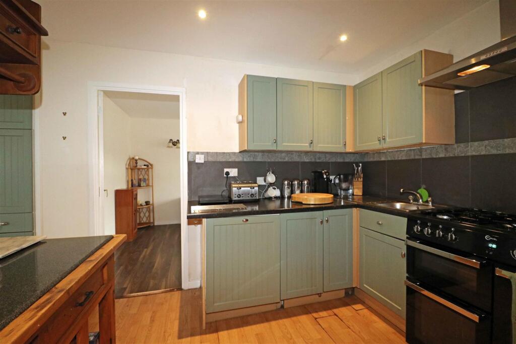 Additional image 5 of Woodloes Park, Warwick