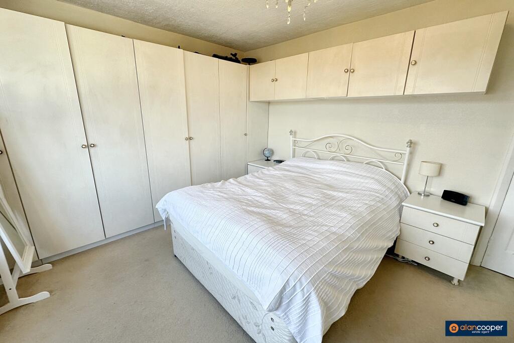 Additional image 8 of Weston Lane, Bulkington, CV12 9RX