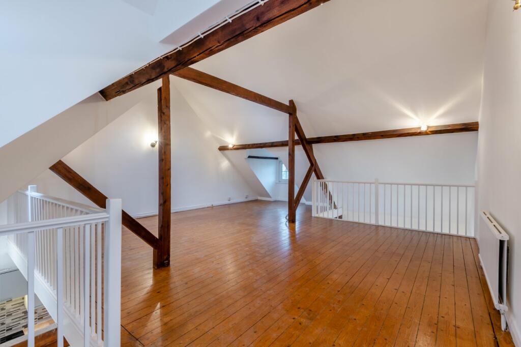 Additional image 4 of Denstead Oast, Denstead Lane, Chartham Hatch, Kent