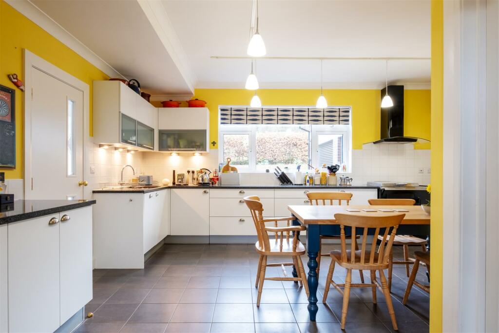 Additional image 31 of Beacon Hill, High Street, Low Pittington