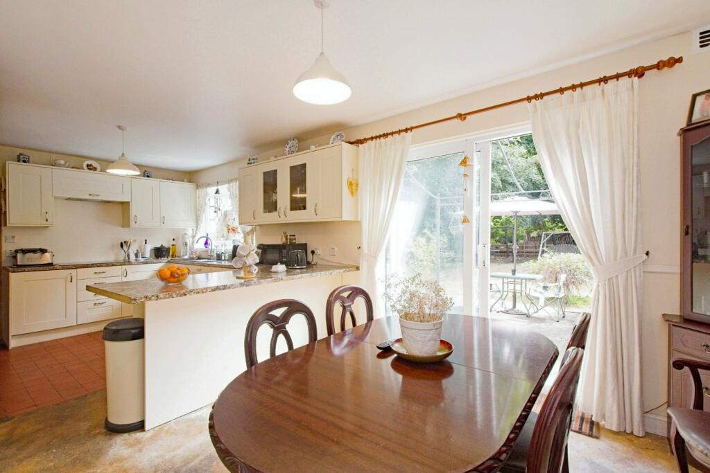 Additional image 18 of Broadoak Road, Erith, DA8