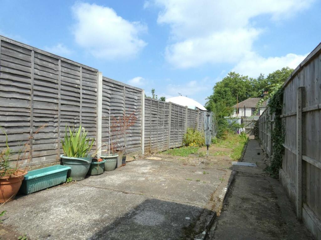 Additional image 8 of Knockhall Chase, Greenhithe, DA9