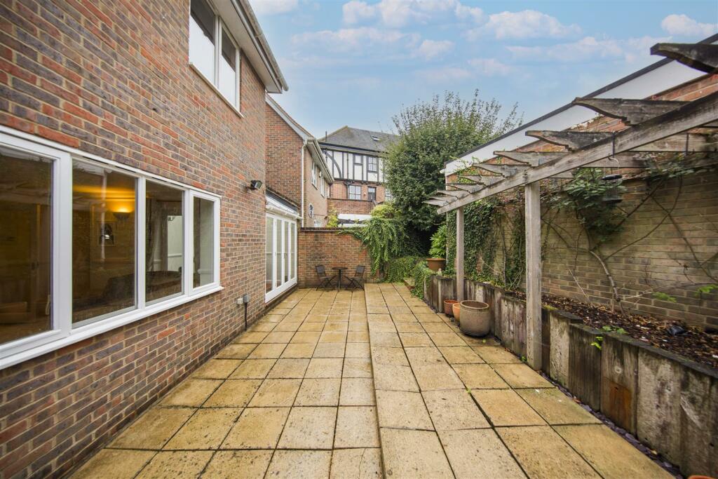 Additional image 9 of London Road, Farningham