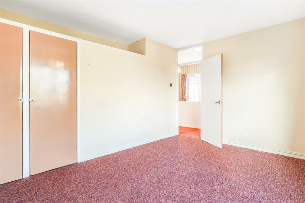 Additional image 18 of Sunningdale Avenue, Kenilworth