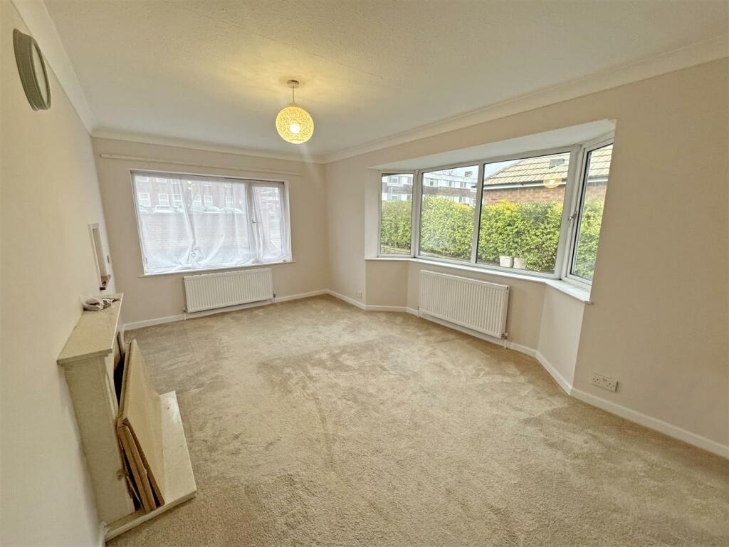 Additional image 21 of Lakin Road, Warwick