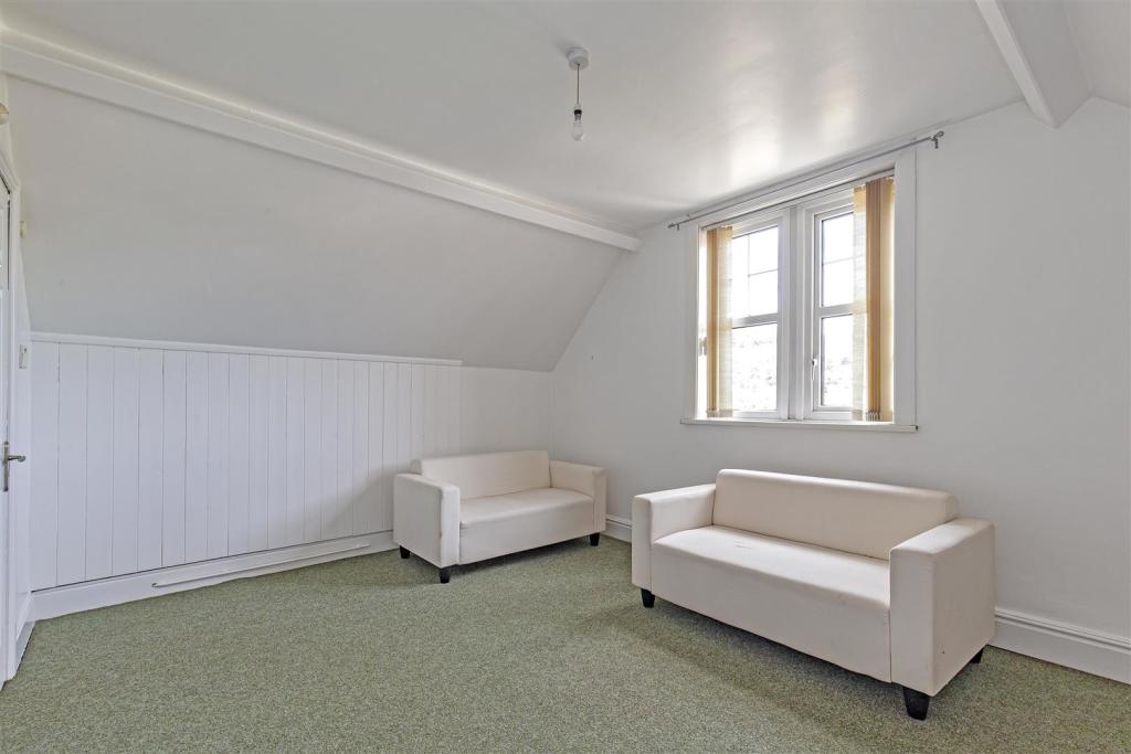 Additional image 4 of Office 3 & 4, Top Floor, Snitterton Road, Matlock