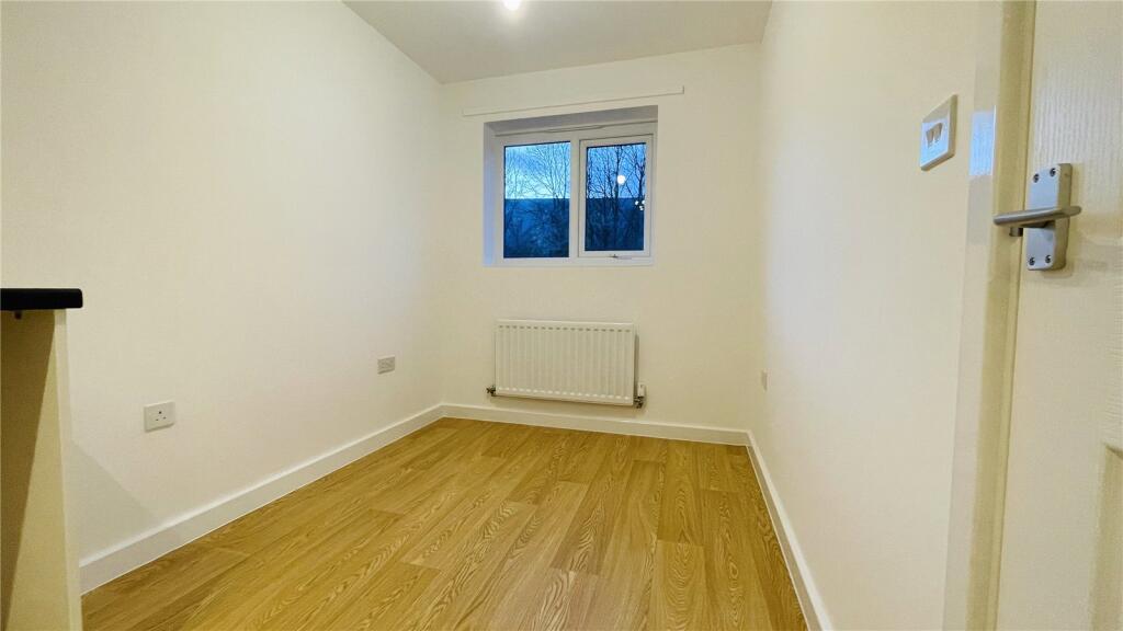 Additional image 3 of Tarrant Close, Nuneaton, Warwickshire