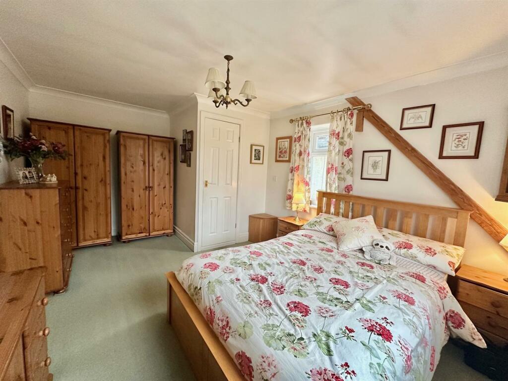 Additional image 29 of Crewe Road, Wistaston, Cheshire