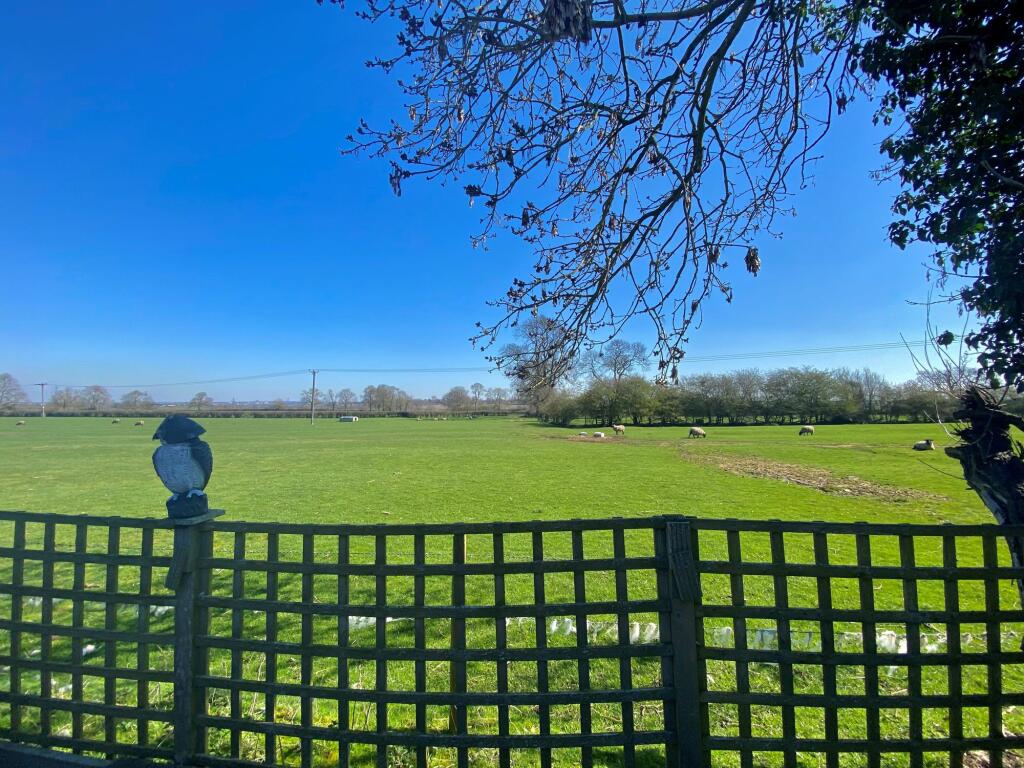 Additional image 34 of Nuneaton Road, Bulkington, CV12