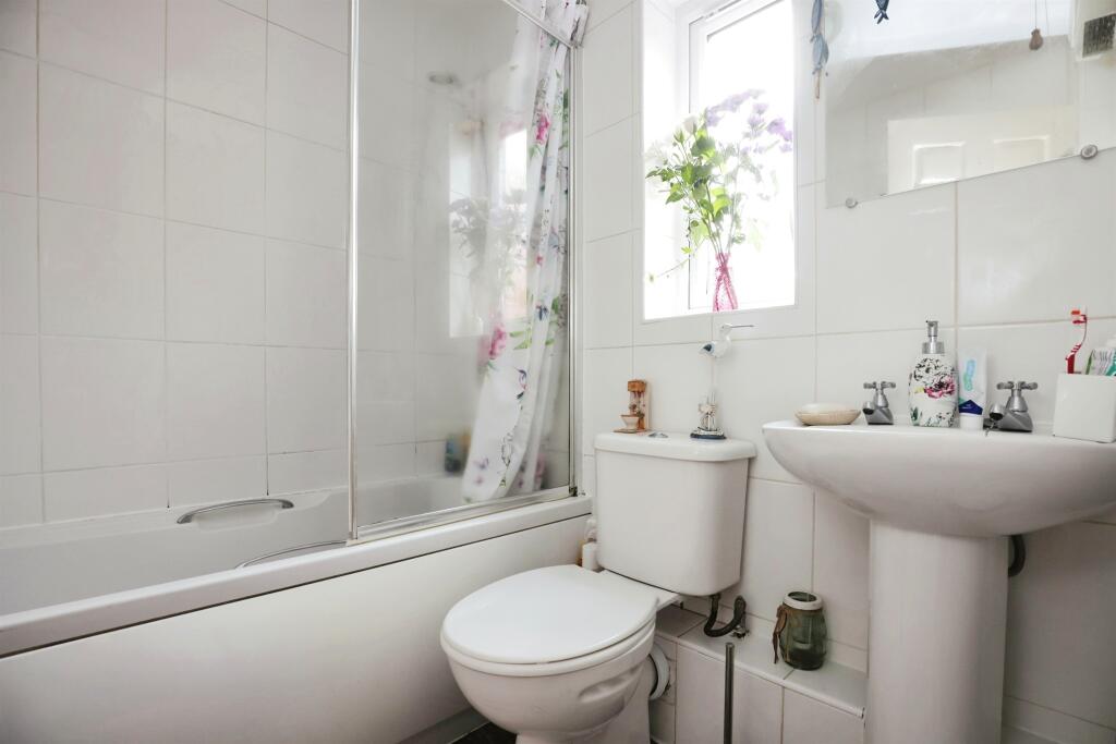 Additional image 10 of Alexandra Court, KENILWORTH