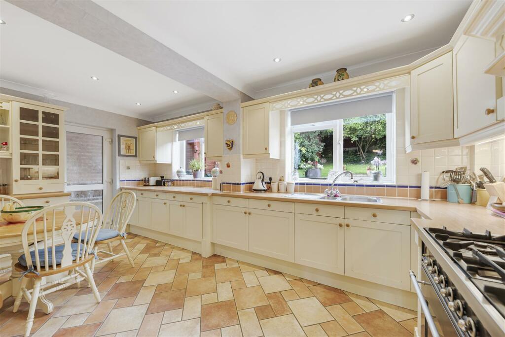 Additional image 5 of Brookside Road, Istead Rise