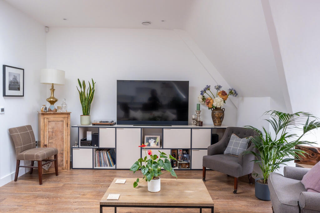 Additional image 4 of Guys Cliffe Avenue, Leamington Spa, CV32