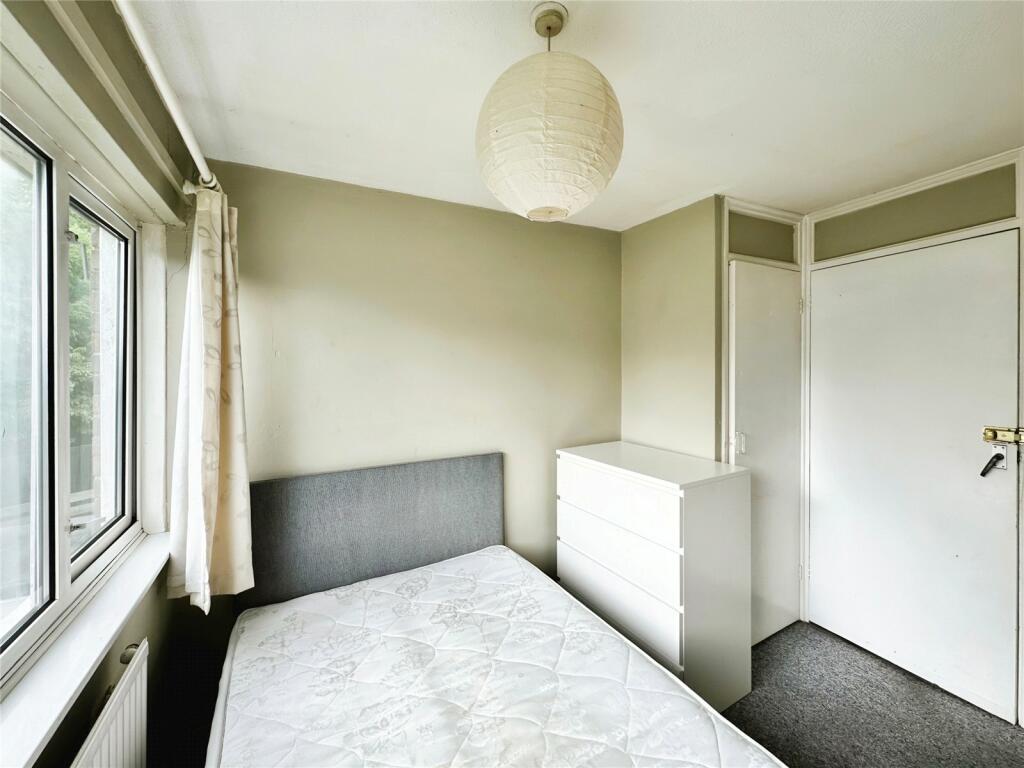 Ancress Close, Canterbury, Kent, CT2