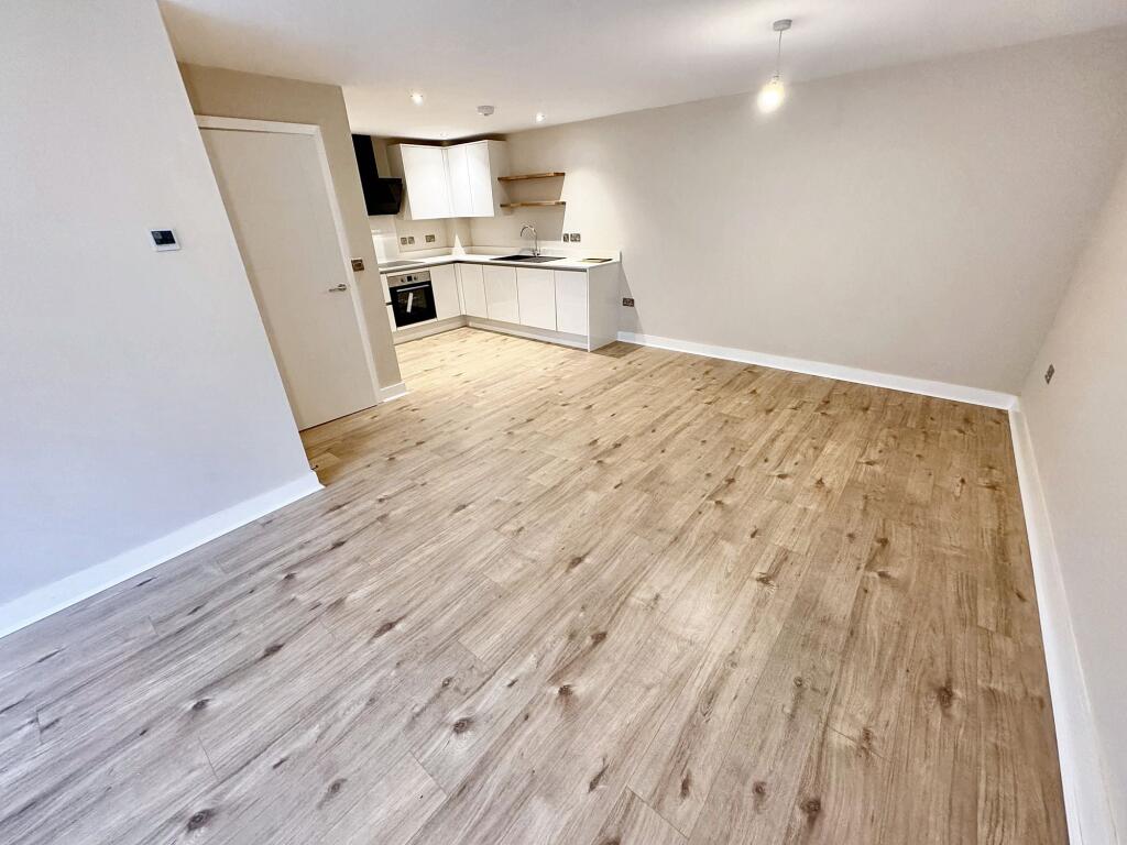 Additional image 7 of Apartment 13, Whittle House, 19 Warwick Street