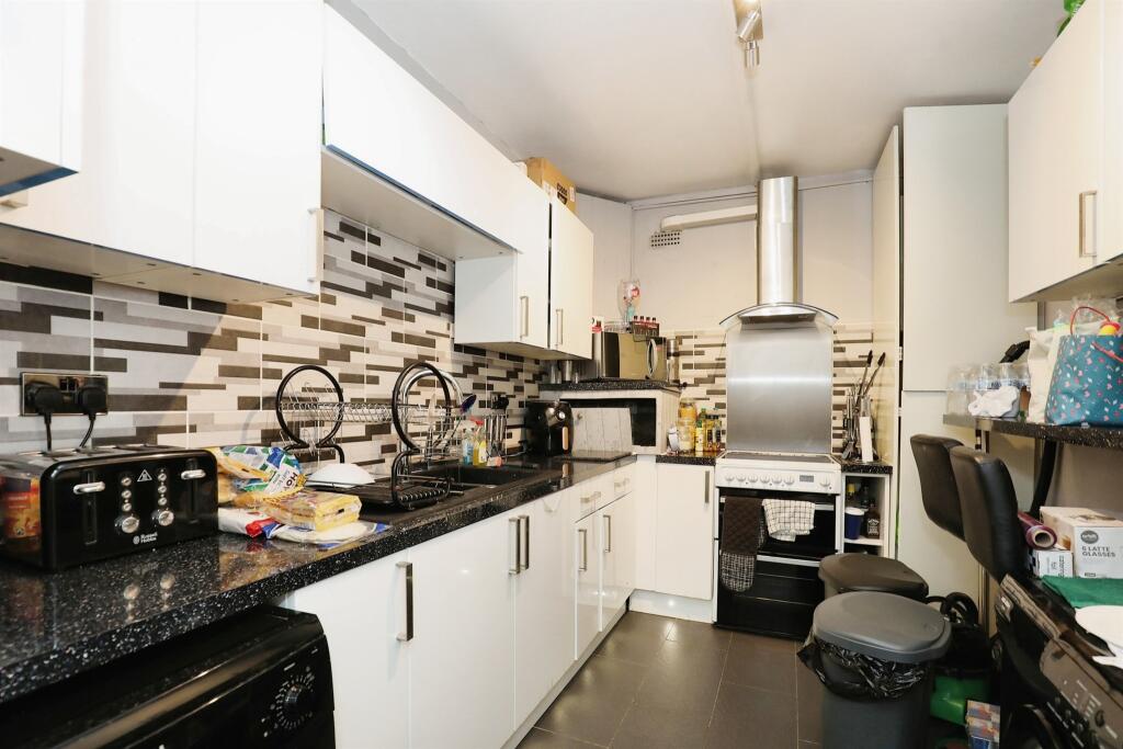 Additional image 5 of Holbrook Road, Long Lawford, Rugby