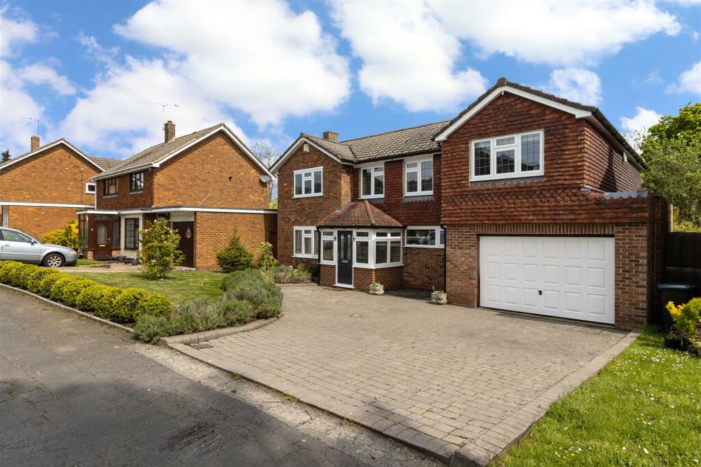 Additional image 26 of Cob Drive, Shorne,